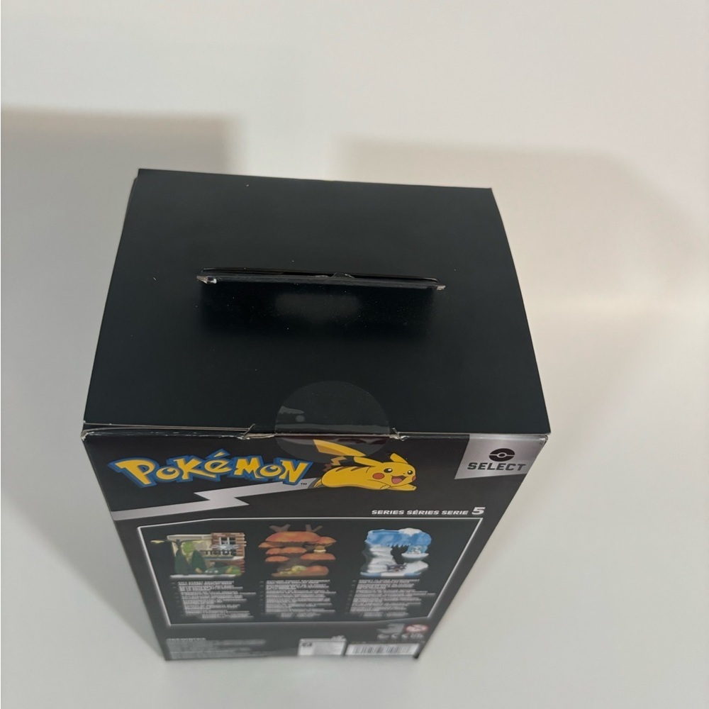 Pokemon Select City Street Set - Magnemite & Trubbish Display Pack (Wave 5) - Picture 6 of 14